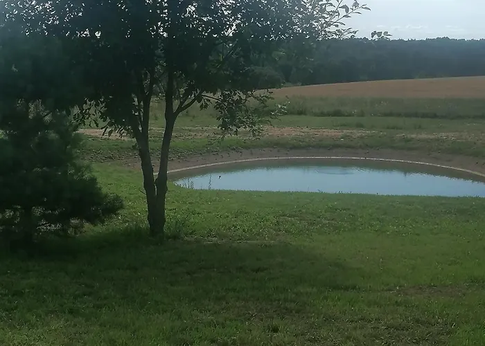 Valgemaja Majutus Kwatera prywatna *