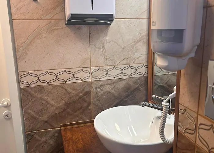 Valgemaja Majutus Kwatera prywatna Restu